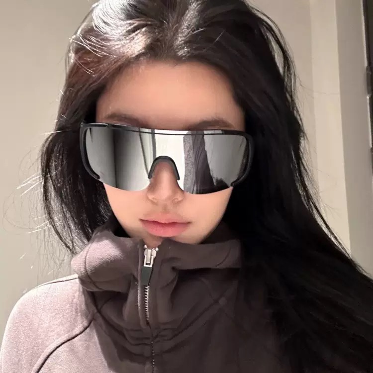 2026 New Model Bicycle Riding, Mountaineering, Skiing, Windproof Goggles, Oversized Frame Slimming Ski Sunglasses