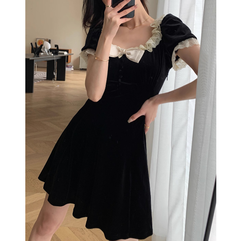 品优 赫本风黑色丝绒法式连衣裙女夏季短袖高级感蕾丝小黑裙礼裙