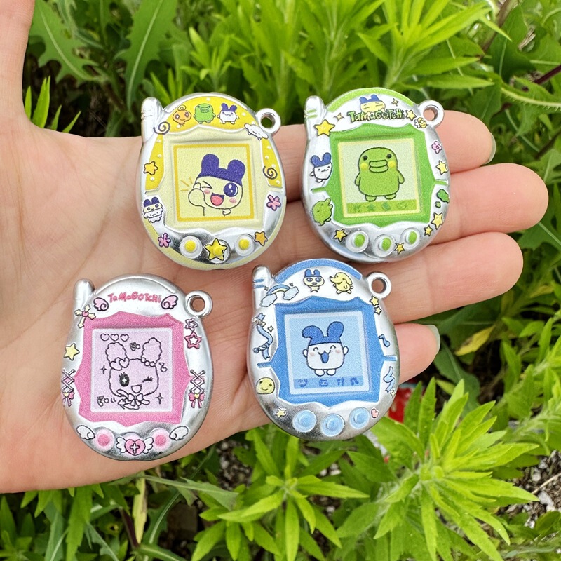 36mm Cartoon Silver-Backed Tamagotchi Print Game Console Through-Hole Beads Phone Chain Bag Pendant DIY Handmade Materials 36mm Cartoon Silver-Backed Tamagotchi Print Game Console Through-Hole Beads Phone Chain Bag Pendant DIY Handmade Materials
