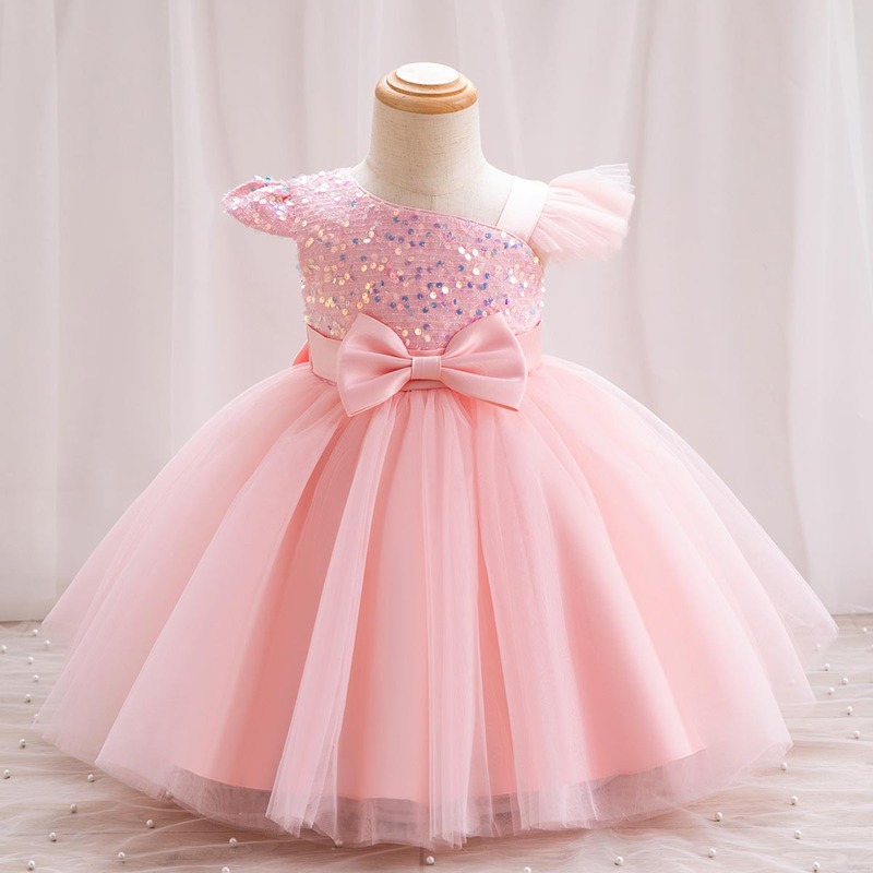 女の子の新しい純色の蝶刺繍蓬蓬蓬姫の誕生日の晩餐会の公演のドレスの洋風の祝日のワンピース|undefined