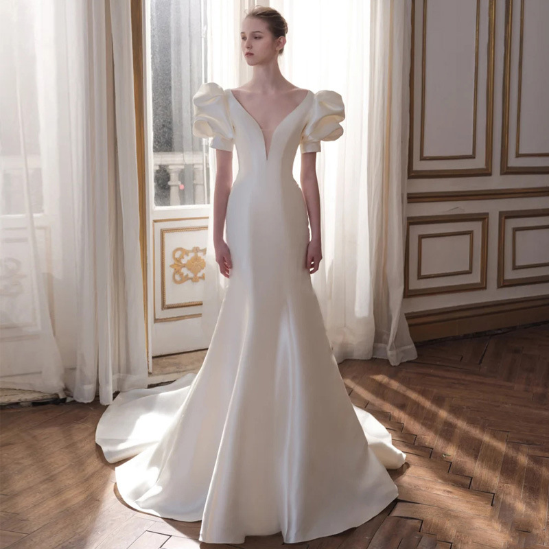 Vestido de novia estilo sirena para fotografía de viajes, elegante, estilo francés, con pequeña cola, estilo bosque sencillo, para mujer, novedad 2026.