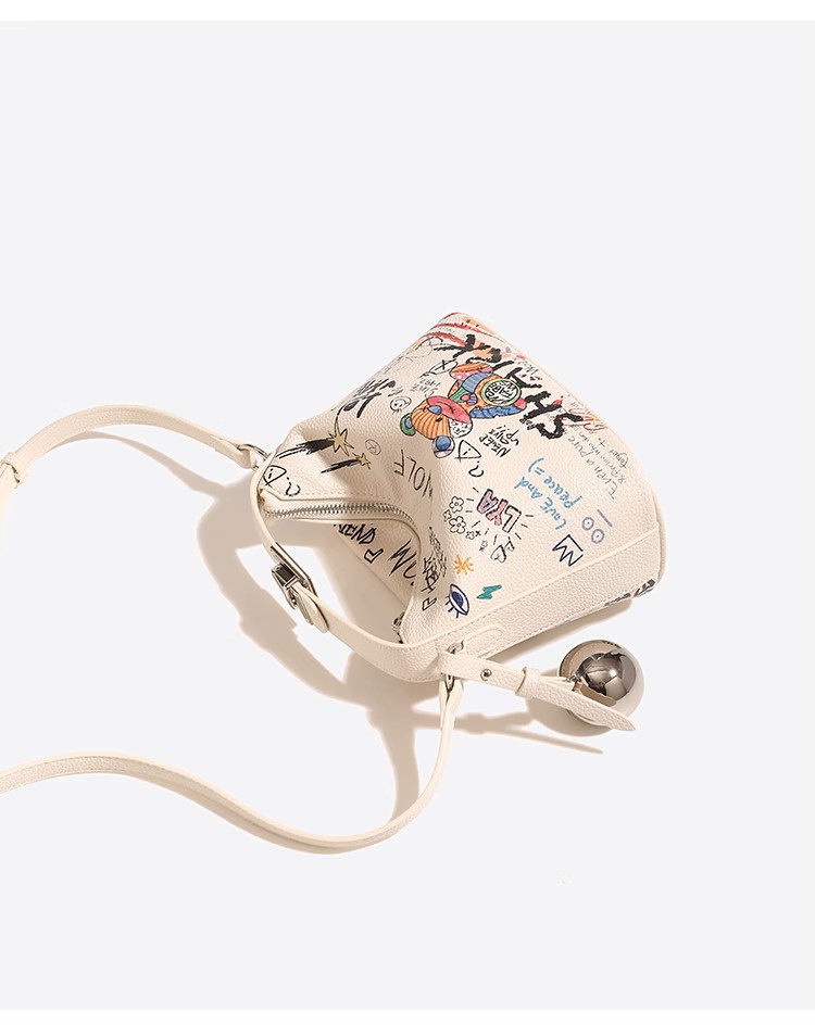 bear bag new fashion versatile cute handbag shoulder messenger bag_voghion.com