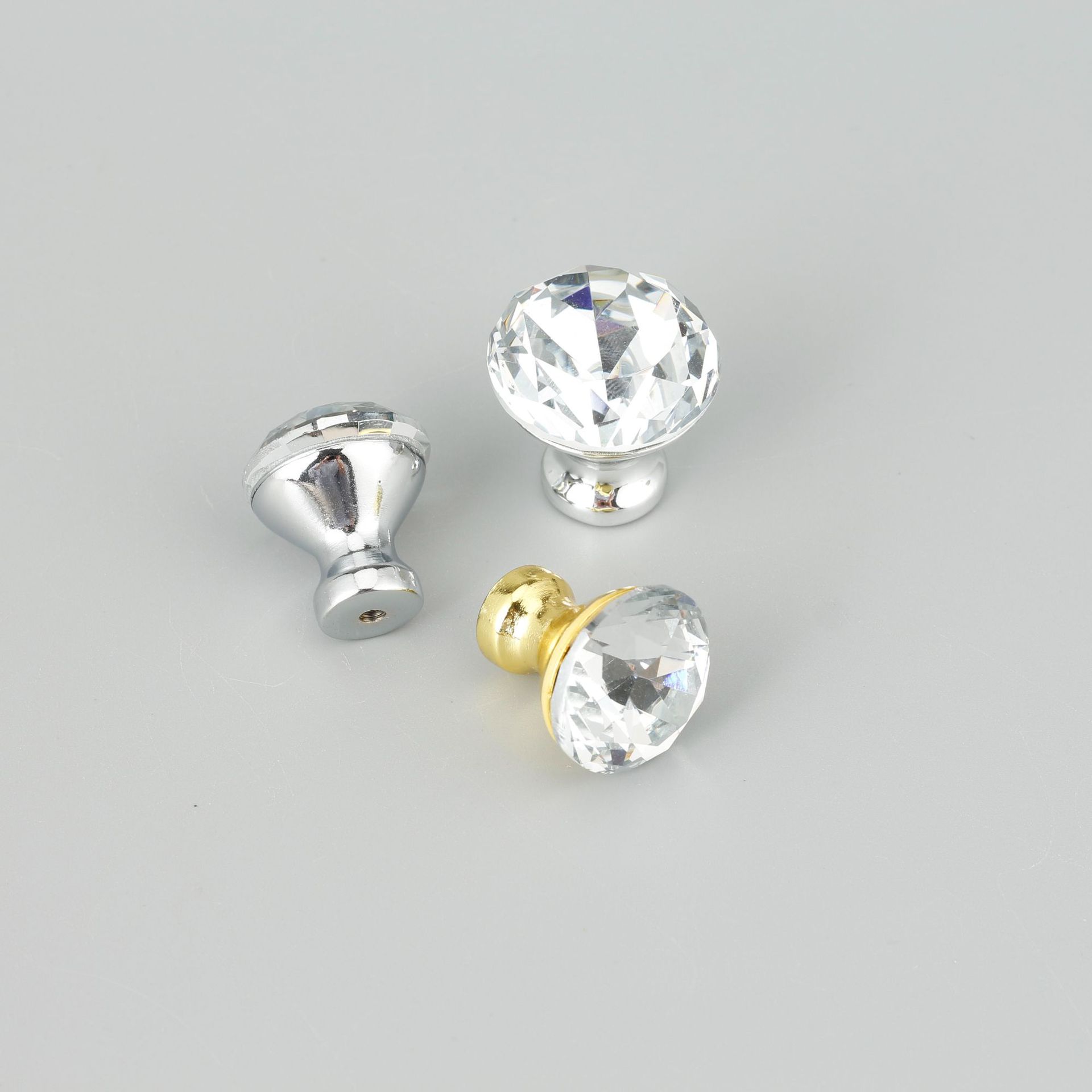 Lightweight Single-Handle Diamond Crystal Cabinet, Wardrobe, and Door Pulls—Drawer Handles Available