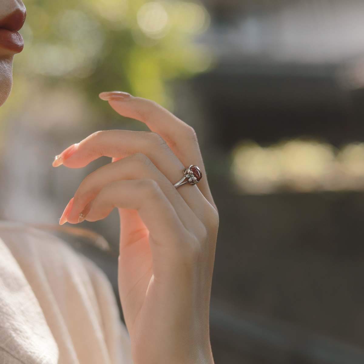 新款新中式 925純銀 做舊花朵 滿肉南紅小方塊 開口 戒指