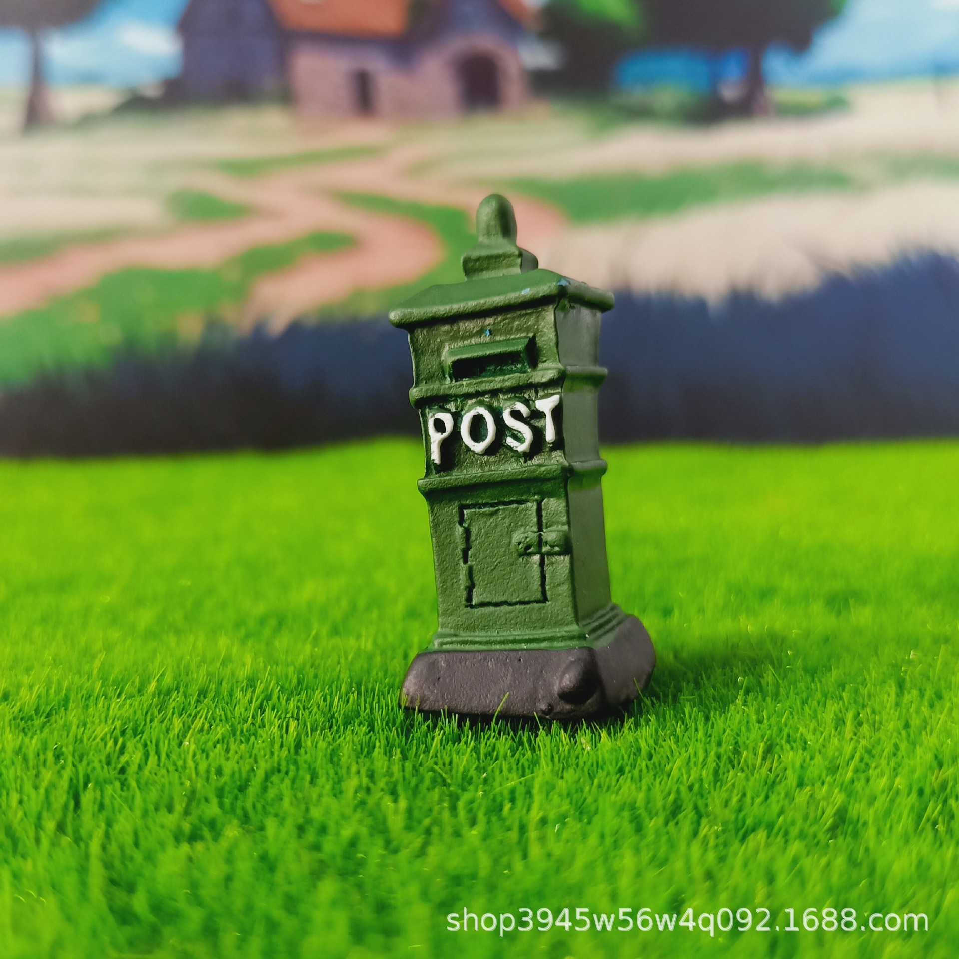 Buzón pequeño Decoración artesanal retro europea Pecera Decoración de resina de micro paisaje Buzón de correos nostálgico europeo POST