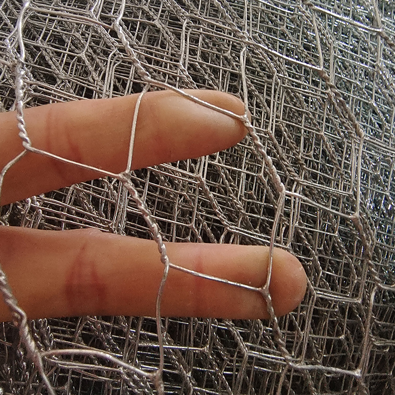 镀锌铁丝网实体厂家供各种规格50mm开孔石笼网六角网浸塑六角网