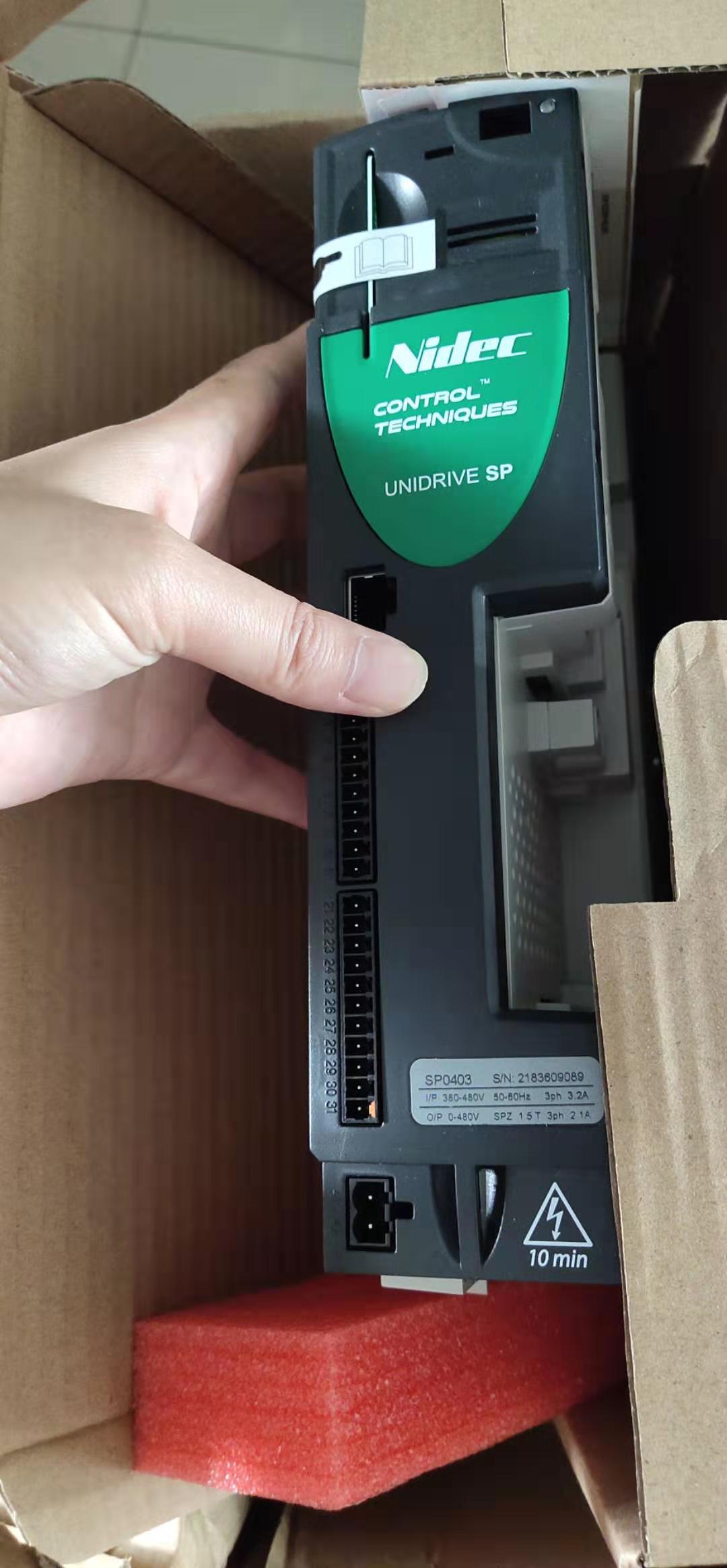 艾默生尼得科 SP0405变频器 通用通用交流驱动器原装优惠