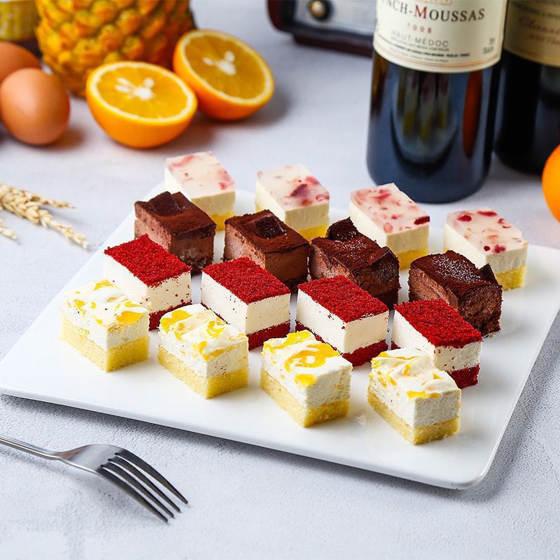 慕斯小蛋糕500g/30块/盒西式味组合方块甜品半成品摆摊独立站