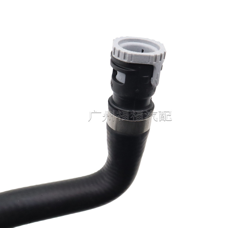 Bv6118K580Kkhg Is Suitable for Ford Focus Mk3 2.0L Engine Heater Water Pipe Three-Way Hose