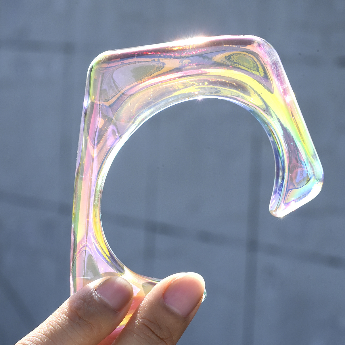 Han zhishang, pulsera abierta transfronteriza Europea y estadounidense transparente femenina AB color yakli exagera la tendencia y las artesanías de moda irregulares