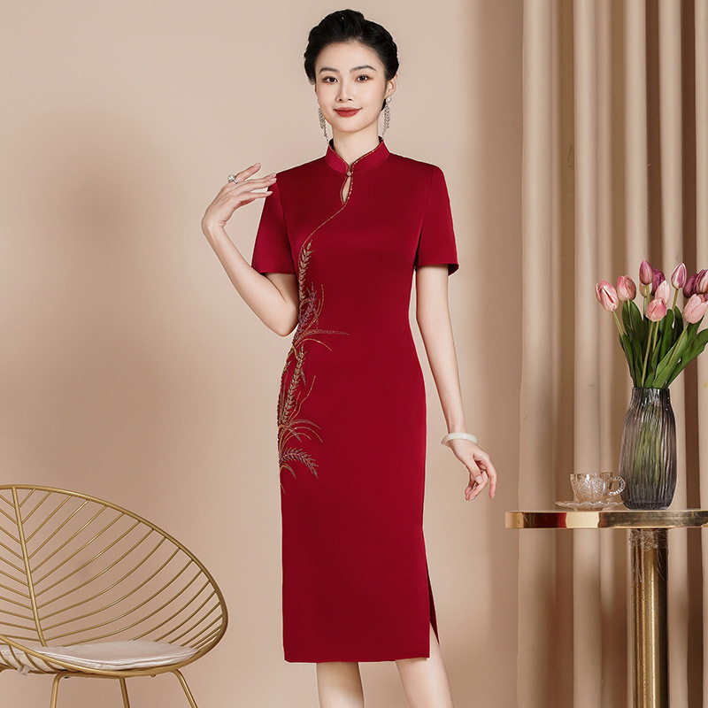 中年のお母さんの夏服のワンピースの新しい中国式のチャイナドレスの中で高齢の女性のスカートの小さい子供の姑の贈り物の新型|undefined