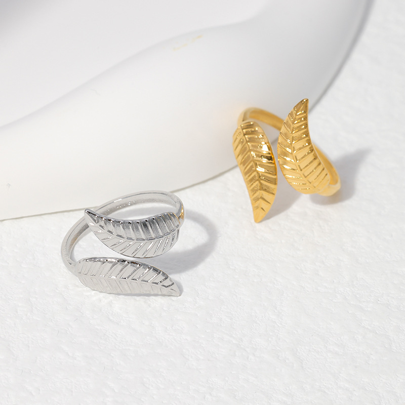 Retro Leaf Stainless Steel Plating Open Ring