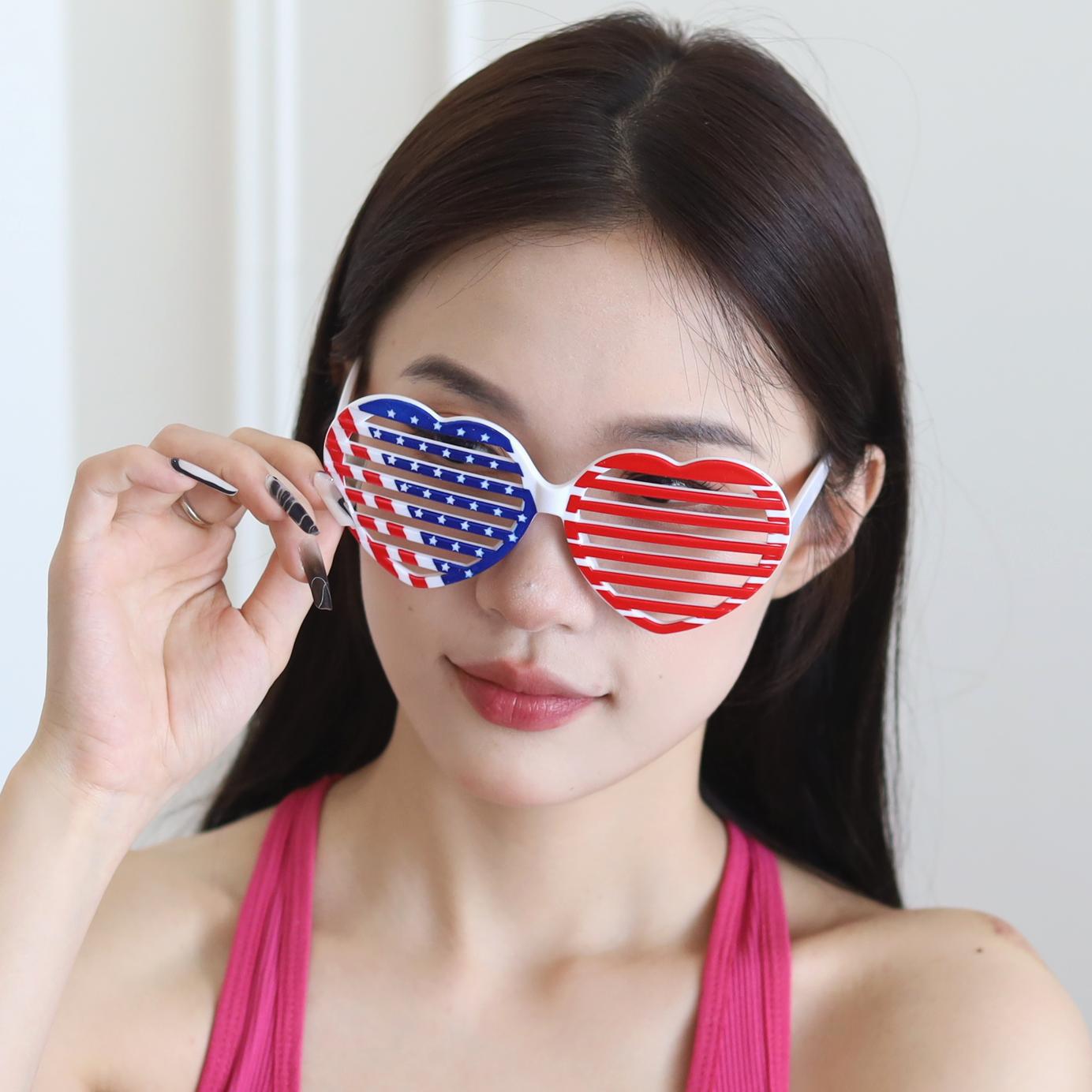 Lentes de Fiesta de Persiana con Forma de Corazón de PC Decorativo para Fiesta del Día de la Independencia image 5