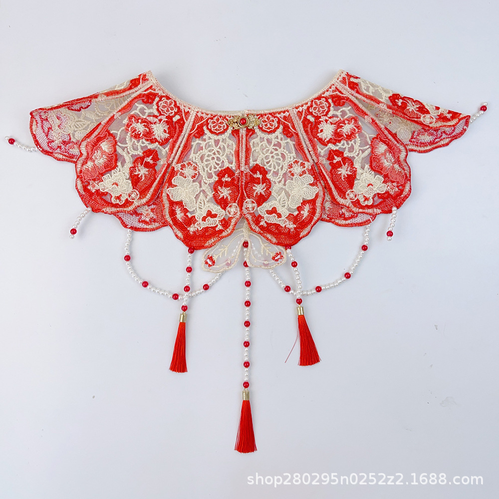 Red lace organza embroidered cloud shoulder shawl for brides returning home to offer toasts, traditional Hanfu-style false collar accessory