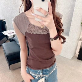 连衣裙;女式羊毛衫;女式衬衫