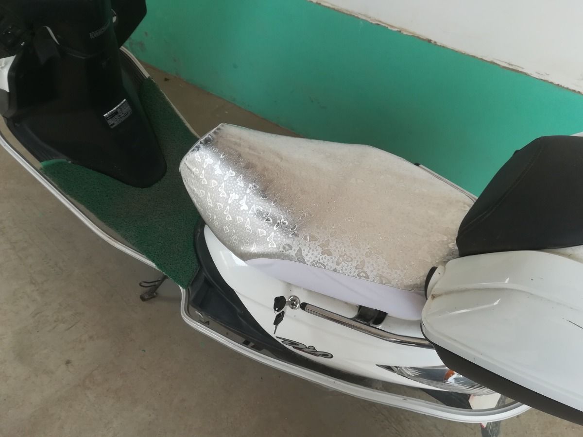 Electric scooter seat cover, leather seat cover for electric vehicles, motorcycle and scooter seat pad, waterproof, sun-resistant, and suitable for all seasons