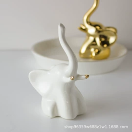 陶瓷工艺品;蜡烛器皿;配套器具