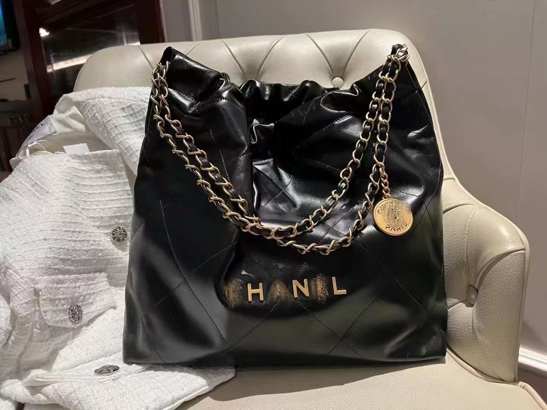 Chanel 22 Black Leather