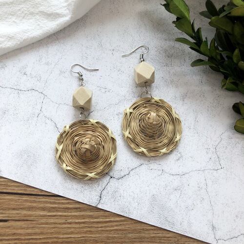 Retro forest grass and rattan woven handmade earrings, bohemian resort style earrings, women's ethnic style summer ear accessories