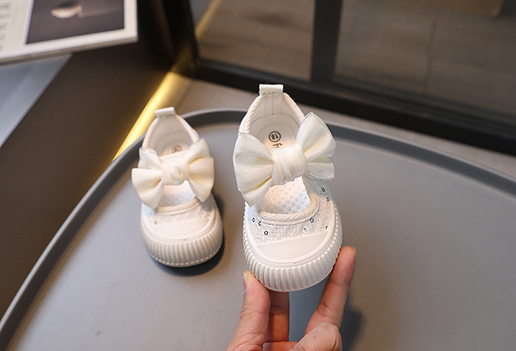 Per bambini 2024 Primavera e Autunno Nuova edizione coreana casual Scarpe con bocca quadrata in tela per ragazza 1-3 anni_voghion.com