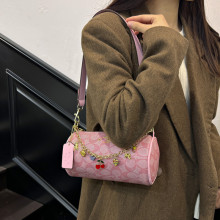 �PͲ���羳Ҹ��Ů��2025�¿��Ʒ�|�r�аٴ�����μ�б����ֹİ�