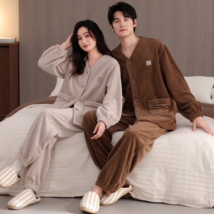 �ﶬ��ɺ���q˯����Hһ��һŮʿ�ɼ��׼ӽq�Ӻ��m�q�Ҿӷ����b