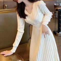 2025 韓国版の秋と冬の新しい気質ハイウエストドレス V ネックプルオーバー女性の無地ロングニットセーター A ラインスカート