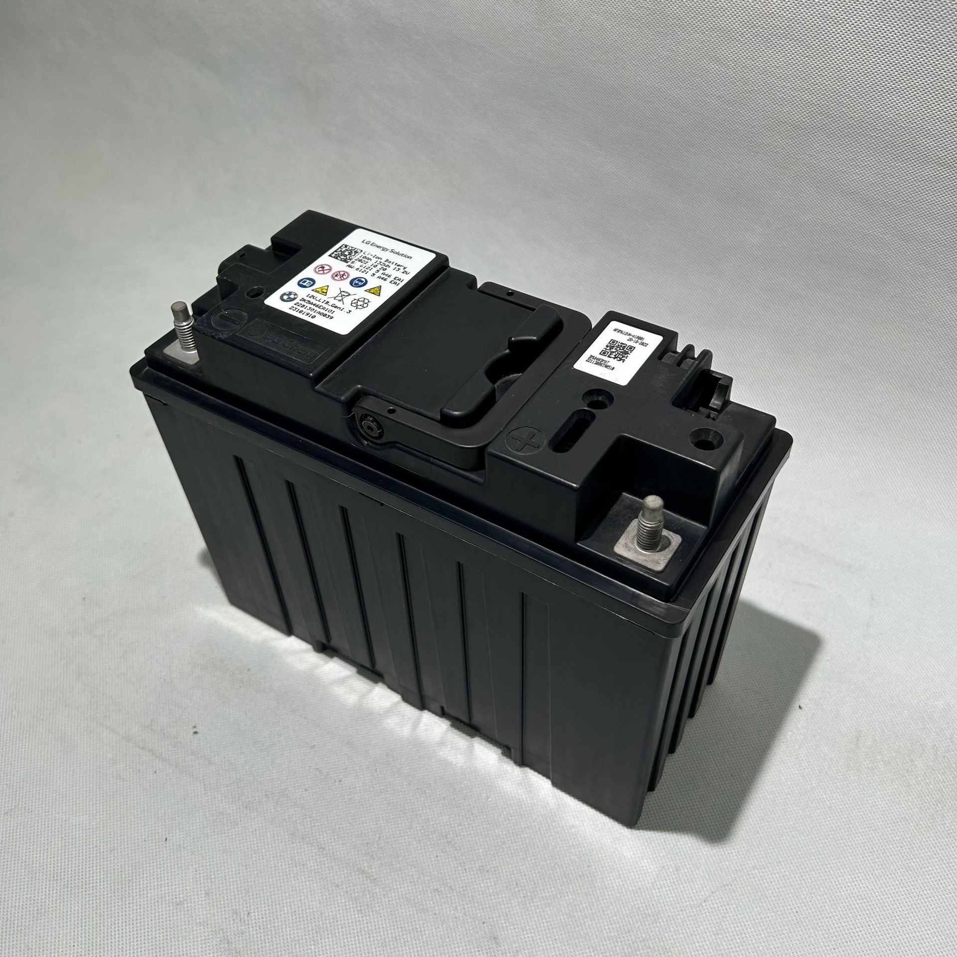 Suitable for Mercedes-Benz and Bmw Lithium Batteries, Start-Stop Auxiliary Batteries, and Specifically for Small Bmw 1 Series Start-Stop Systems