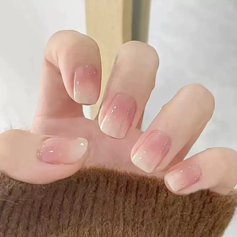 裸色渐变短甲片穿戴甲纯欲腮红穿戴假指甲甲片显白美甲穿戴式贴片