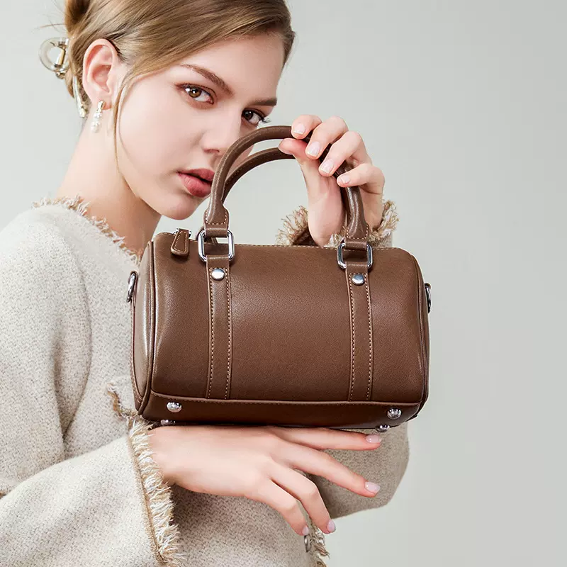 头层植鞣牛皮波士顿枕头包大容量通勤外贸真皮小包休闲单肩斜挎包