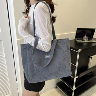Fashionable capacious one-shoulder bag, 2023 collection, Korean style