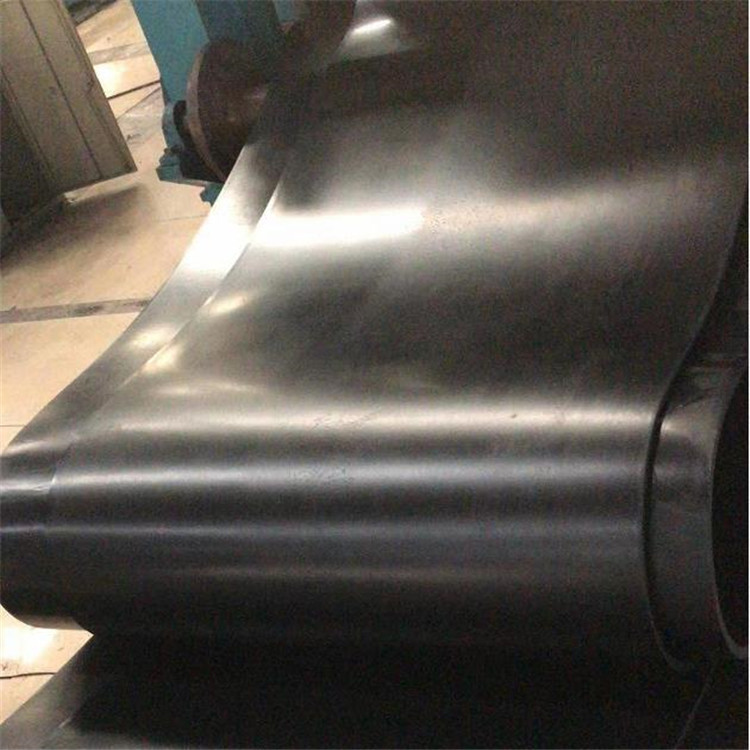 矿用皮带机输送带  阻燃输送带 加厚人字纹防滑输送带 EP200皮带