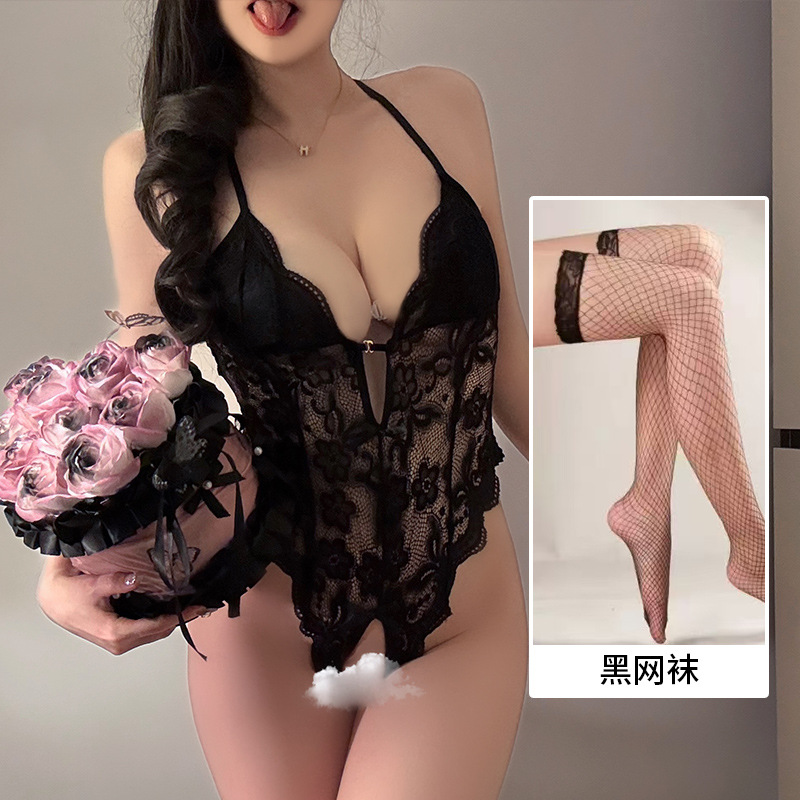 Ropa interior sexy seduce a su esposo, ropa interior clara y divertida, sexo de alto nivel, diversión al aire libre, exposición, entrenamiento, deseo puro, viento y cabello