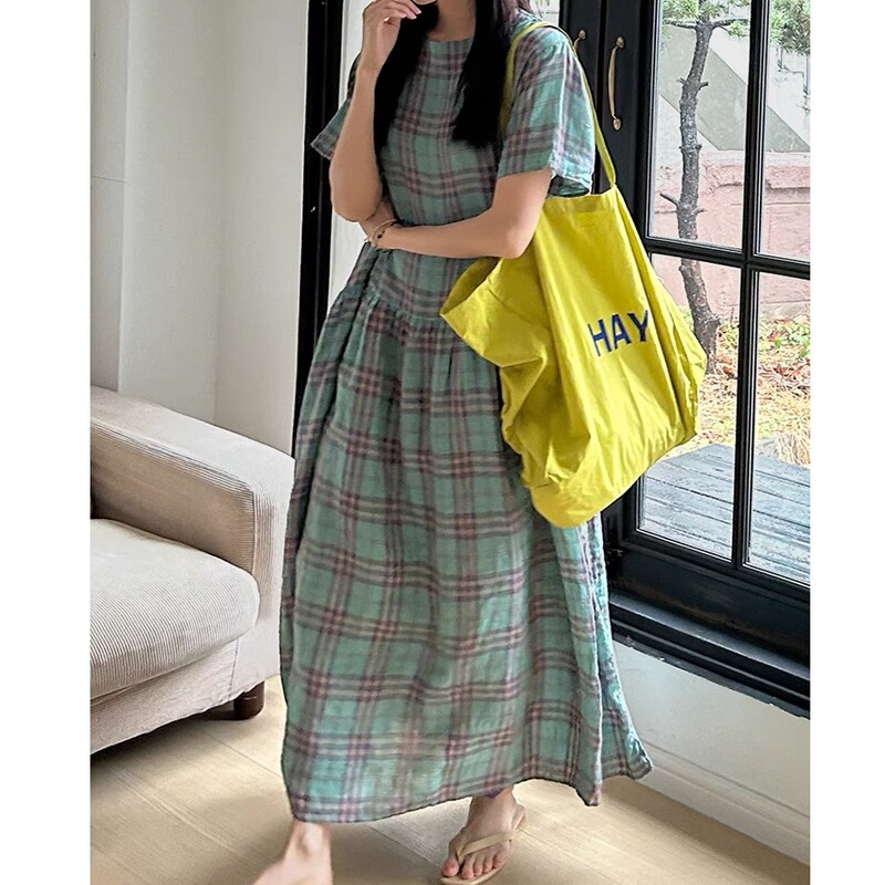 Dress for Women 2024 New Summer Style Japanese Retro Plaid V-Neck Loose Slimming Ultra-Long Ankle-Length Dress