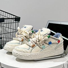 2024款男鞋板鞋髒辮麵包設計板鞋舒適休閒耐磨百搭款潮流多色批發