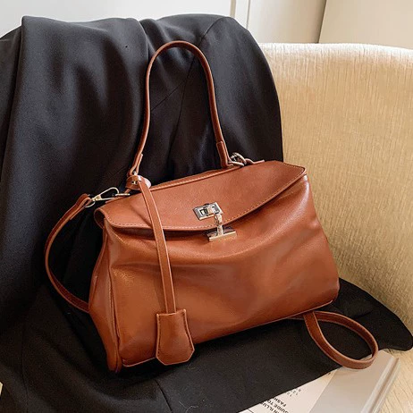 Retro capacious one-shoulder bag, shoulder bag, high-quality style