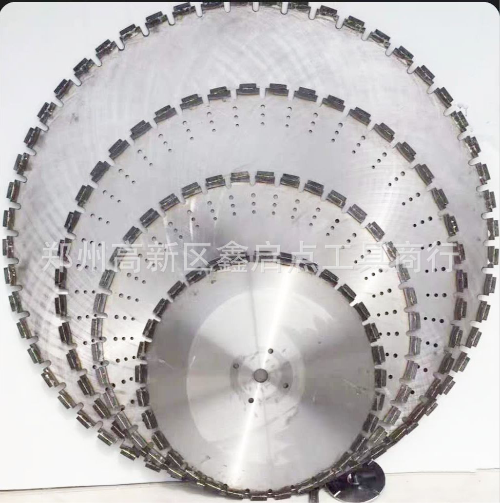 嵩山800mm1000mm 波纹齿 锋利型 墙锯片 钢筋混凝土锯片