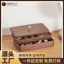 �ں���ɫ�������h���Ʒ��Ů�����C��ָ�p���ռ{�����˹�
