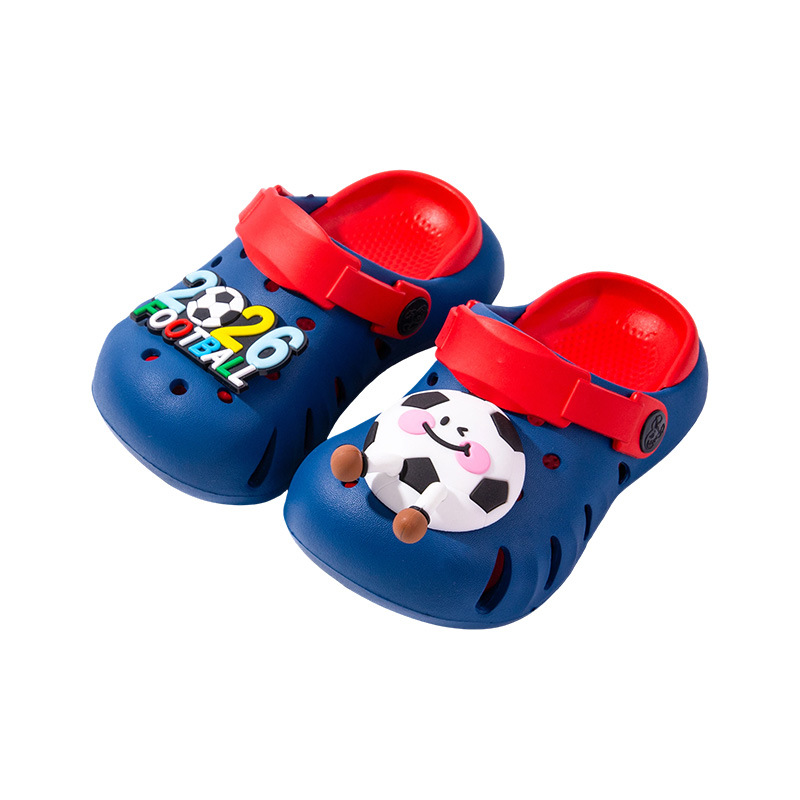 Zapatillas infantiles bonitas de fútbol para niños pequeños en el interior zapatillas frescas para jugar dos zapatos de verano