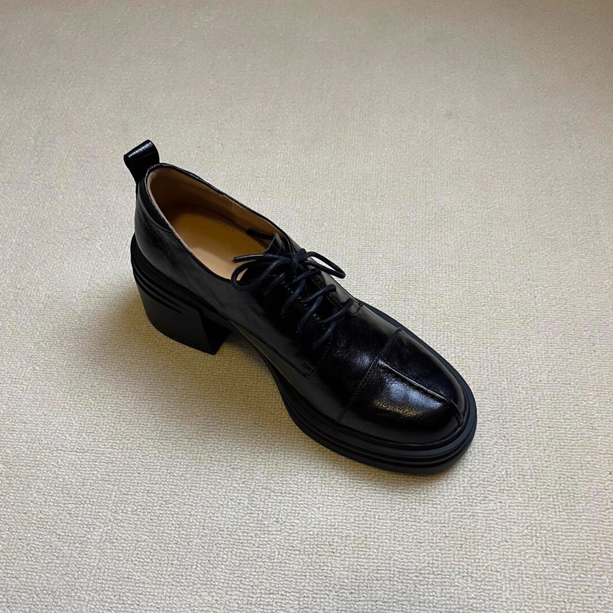 现货~复古高跟乐福鞋女系带百搭黑色小皮鞋小个子增高粗跟单鞋女