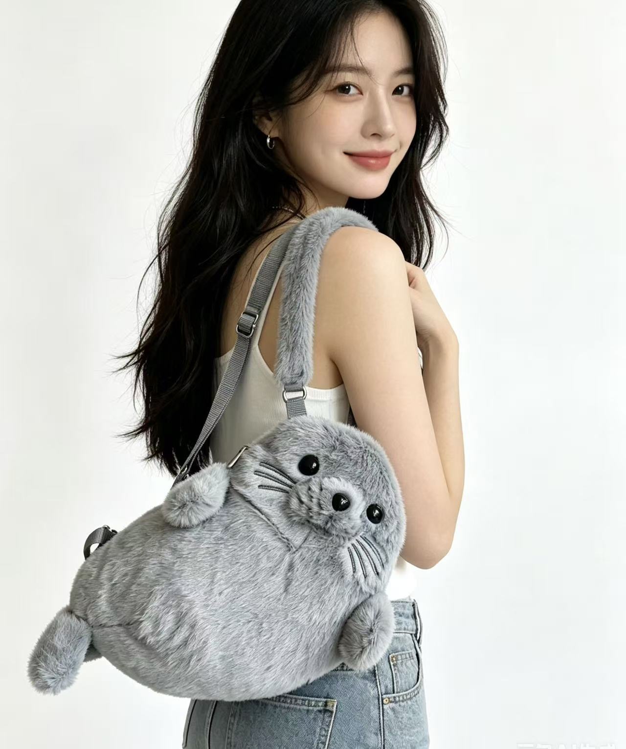 Venta al por mayor de fábrica bolsa de felpa juguete bolsa de mensajero Kulomi peluche de oso de fresa bolso japonés Sanrio