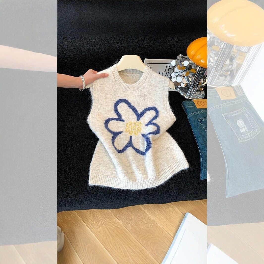 Women's Autumn/Winter Korean Style Soft and Cozy Sleeveless Top with Three-Dimensional Floral Layering Vest