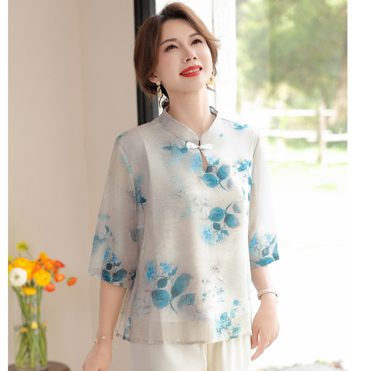 2026 Spring New Collection: New Chinese Style Summer Outfits for Middle-Aged Mothers, Traditional Style T-Shirts and Blouses 2026 New Model 2026 Spring New Collection: New Chinese Style Summer Outfits for Middle-Aged Mothers, Traditional Style T-Shirts and Blouses 2026 New Model