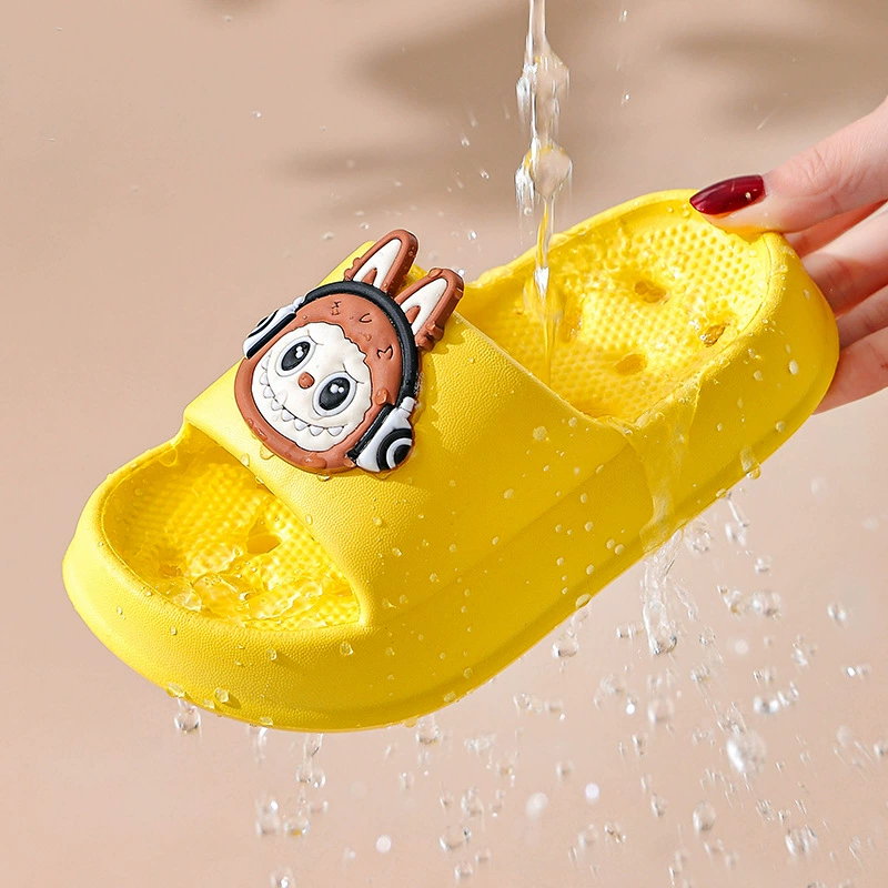 Детские тапочки с героями мультфильмов для ванной комнаты, летние нескользящие тапочки с вырезами, не вонючие ноги, домашние домашние тапочки на мягкой подошве для мальчиков и девочек