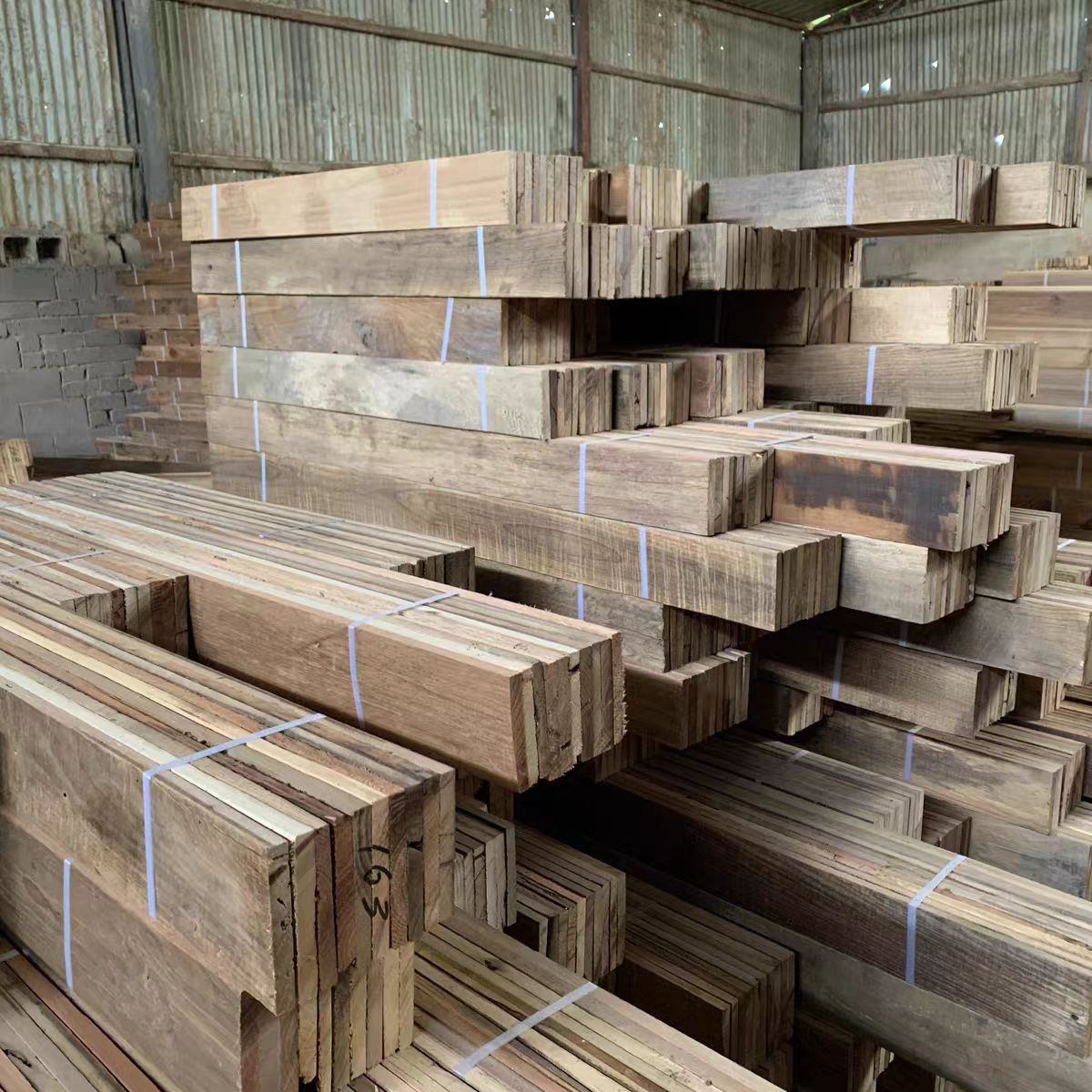 复古老榆木木板材旧木板实木地板原木色背景墙做旧仿古榆木板材