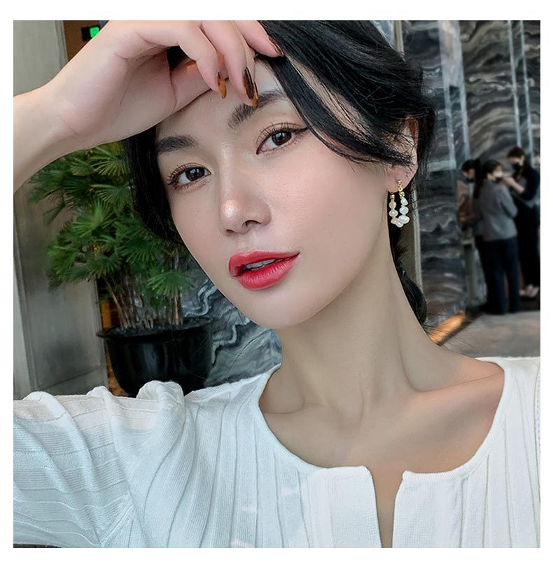 Geometric Pattern Women'S Gender Beaded, Plating, Inlay Design Fashion Geometric Copper Beaded Plating Inlay Pearl Zircon Earrings Ear Studs 1 Pair