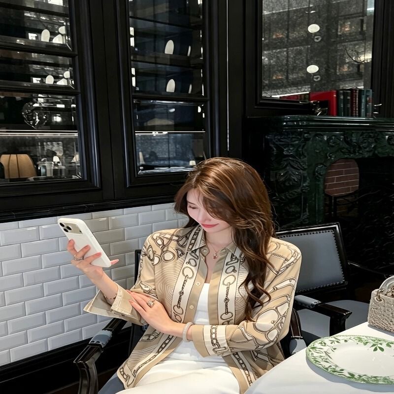 High-End Old Money Style Rope Chain H-Pattern Printed Long-Sleeve Shirt with a Youthful and Stylish Look