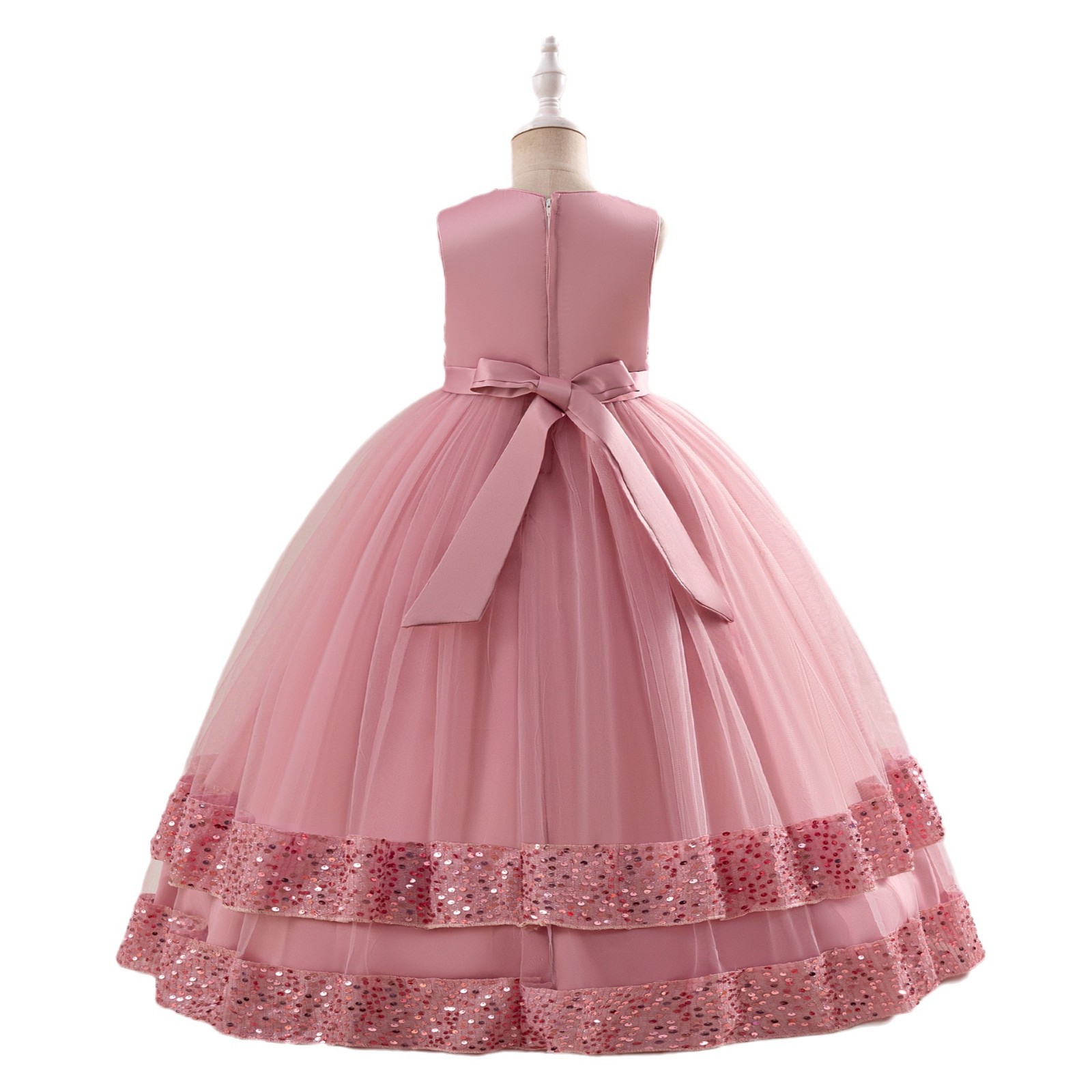 Vestido de niños, vestido de princesa, modelado de moda, modelo de piano, vestido de noche, vestido de princesa