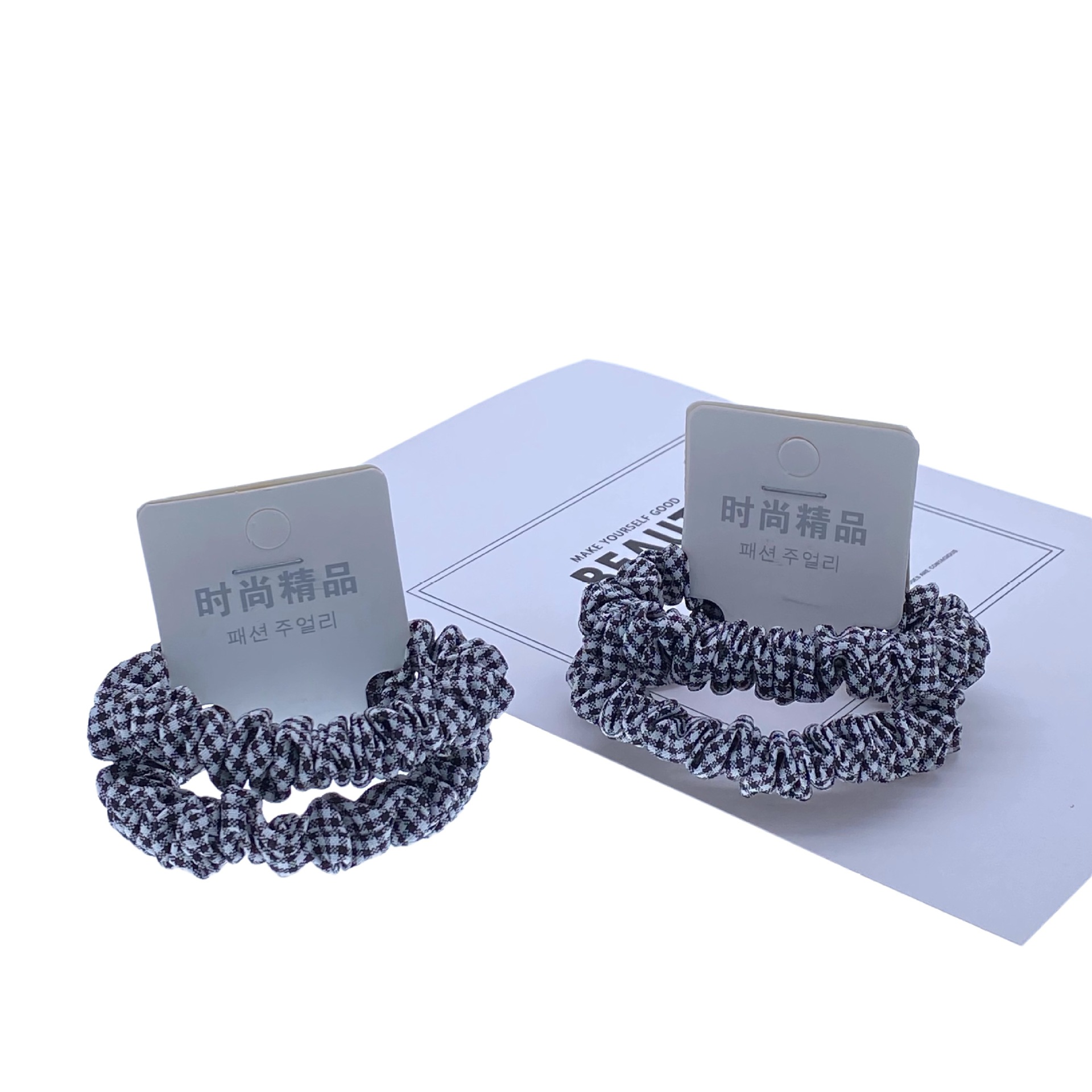 Fábrica directa arruga blanco y negro gran intestino pelo banda cuerda goma banda física tienda dos yuanes tienda accesorios para el cabello accesorios cabeza accesorios al por mayor