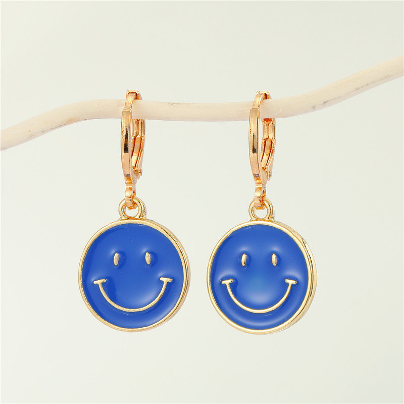 Wholesale Jewelry Cute Smiley Round Pendant Earrings Nihaojewelry display picture 5